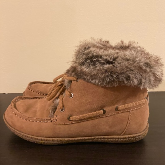 indigo rd Shoes - Indigo Rd faux fur moccasin booties